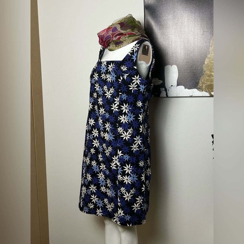 Reitmans Black and Blue Floral Top